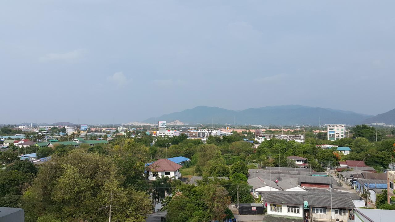 Aspen Residence Chonburi Ngoại thất bức ảnh